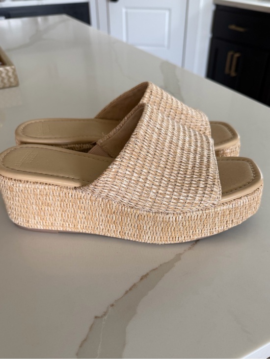 Abercrombie & Fitch Shoes - Abercrombie & Fitch Woven Raffia Platform Slides — Beige